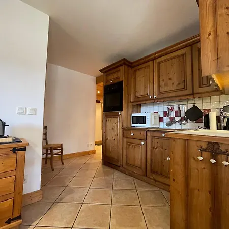 De Standing Au Calme Avec Balcon Et Parking, Au Coeur De - Fr-1-624-23 Apartment
