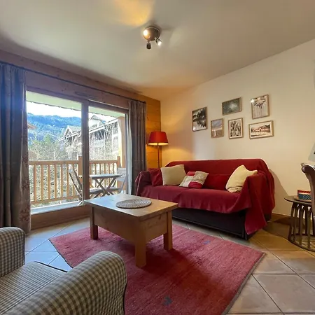 De Standing Au Calme Avec Balcon Et Parking, Au Coeur De - Fr-1-624-23 *