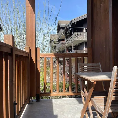 De Standing Au Calme Avec Balcon Et Parking, Au Coeur De - Fr-1-624-23 Apartment *