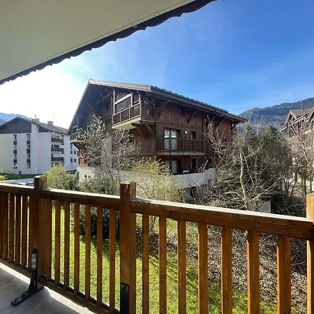 Apartment De Standing Au Calme Avec Balcon Et Parking, Au Coeur De - Fr-1-624-23